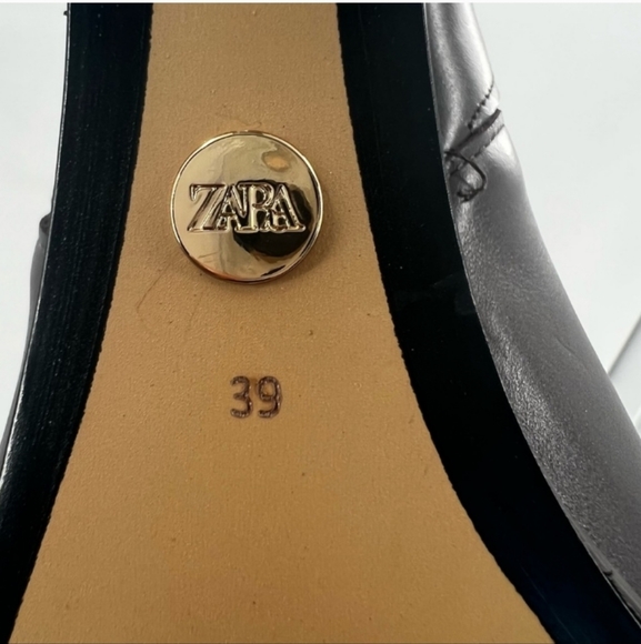 NWOT Brown Pointed Toe Wedge Heel Leather Ankle Boots w/ Gold Details, 8.5/9 39 - Picture 6 of 6